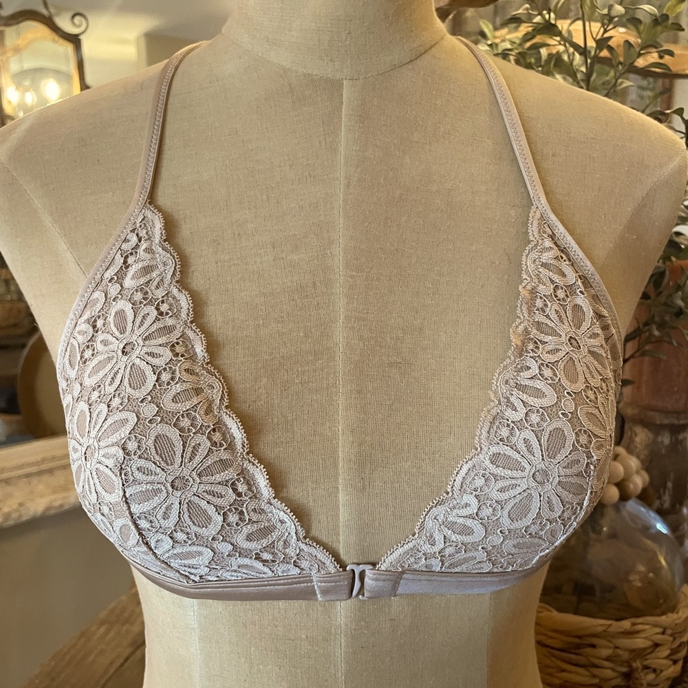 - Victoria’s Secret Triangle Racer Back Bralette Tan Lace Small